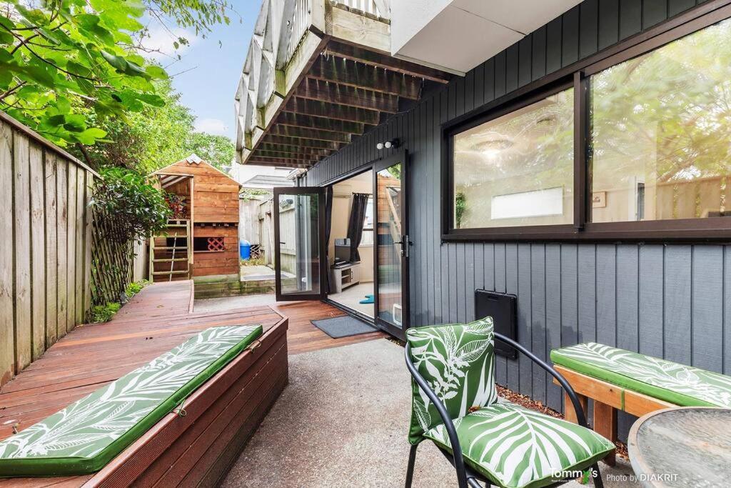 Beachside Retreat Wellington Bagian luar foto